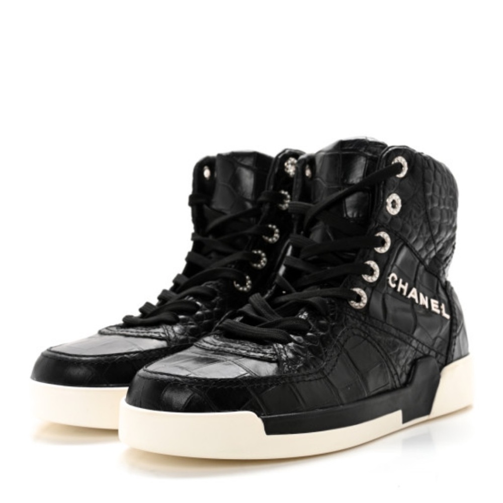 Crocodile embossed calf skin Chanel sneakers size 38 (7)